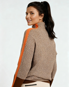 Malou | Pullover mit Rollkragen und auffälligen kontrastierenden Streifen