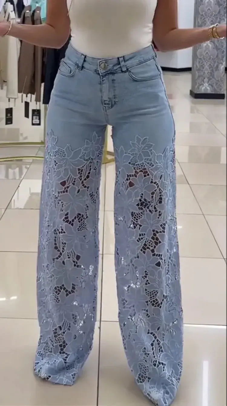 Leni - Moderne Jeans mit Spitzenaufnähern